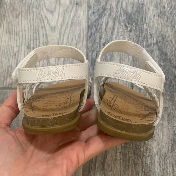 Blowfish Malibu White Sandals size 10 Little Kids - Picture 4 of 5